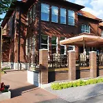 Wesset Hotel